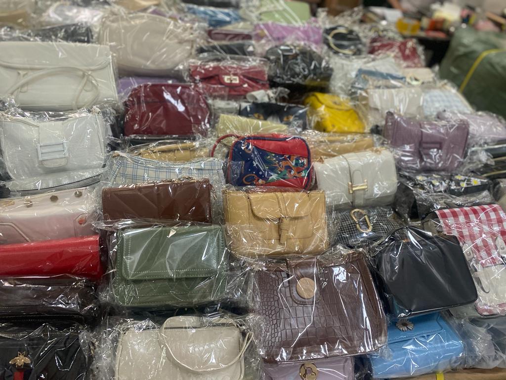 Assorted Mini bags (must take 100)