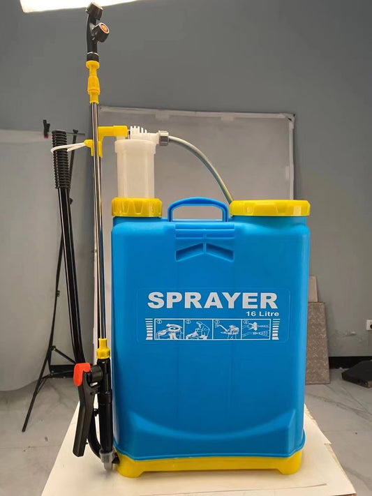 Fertilizer sprayer tank